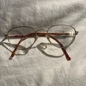 Hush Puppies Bella Gold and Brown vintage prescription Round Glasses